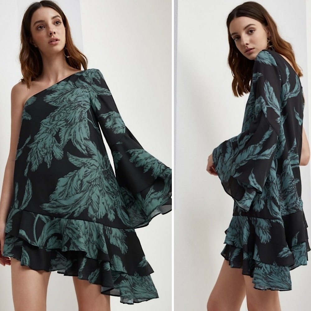 C/MEO Collective Enlighten One Shoulder Long Sleeve Dress Floral Black Beach